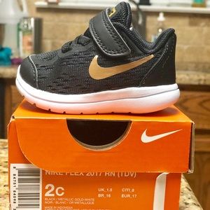 NEW Nike Flex Shoes 2c